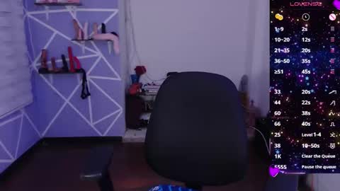 Miia online show from February 2025 06:13:02 PM