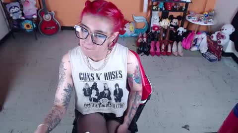 Miss Mia online show from January 2025 04:02:02 PM