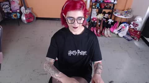 Miss Mia online show from February 2025 02:04:02 PM