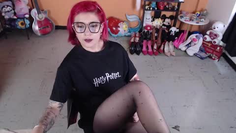 Miss Mia online show from February 2025 05:09:01 PM