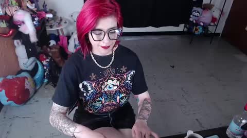 Miss Mia online show from February 2025 04:22:02 PM