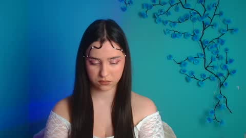 Mia online show from April 2026 10:36:01 PM