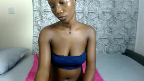 sexy online show from May 2026 03:43:01 PM
