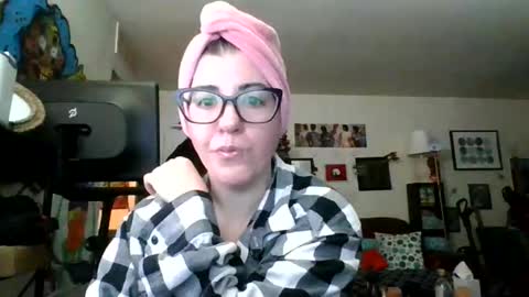 Snapshot of missmonatoyou chatting on February 2026 11:04:01 AM MissMona online show from February 2026 11:04:01 AM