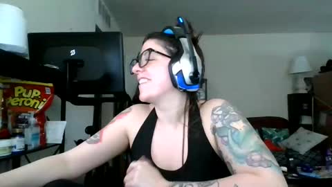 Snapshot of missmonatoyou chatting on February 2026 01:43:01 PM MissMona online show from February 2026 01:43:01 PM