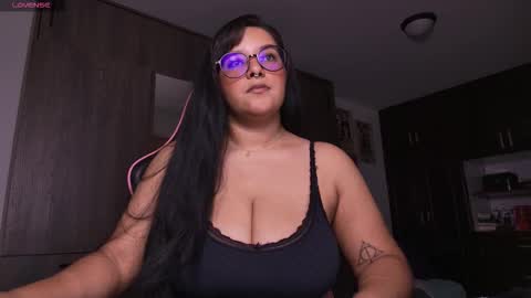 MissMoon online show from November 2025 09:24:01 PM