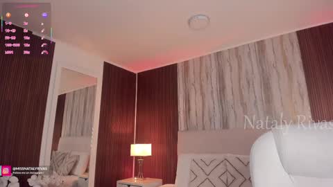 Nataly Rivas online show from September 2025 10:33:01 PM