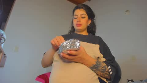 misspaulag online show from February 2025 02:55:01 AM