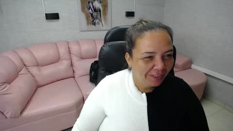 Snapshot of misspenelopenipples chatting on January 2025 12:18:01 PM Penelope online show from January 2025 12:18:01 PM