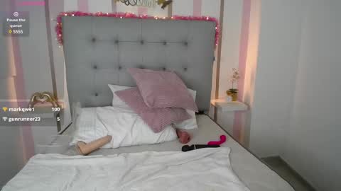 Snapshot of misspenelopenipples chatting on February 2025 01:53:02 AM Penelope online show from February 2025 01:53:02 AM