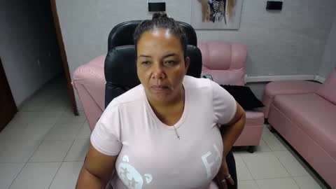 Snapshot of misspenelopenipples chatting on March 2025 11:40:02 AM Penelope online show from March 2025 11:40:02 AM