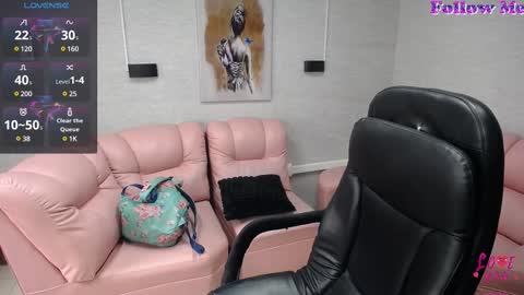 Snapshot of misspenelopenipples chatting on March 2025 12:04:02 PM Penelope online show from March 2025 12:04:02 PM