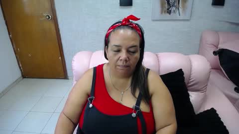 Snapshot of misspenelopenipples chatting on September 2025 11:46:02 AM Penelope online show from September 2025 11:46:02 AM