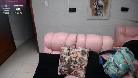 Snapshot of misspenelopenipples chatting on October 2025 11:53:02 AM Penelope online show from October 2025 11:53:02 AM