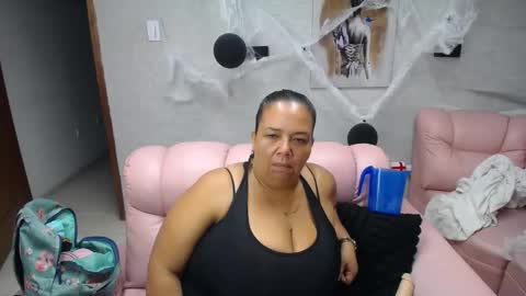 Snapshot of misspenelopenipples chatting on October 2025 12:17:02 PM Penelope online show from October 2025 12:17:02 PM