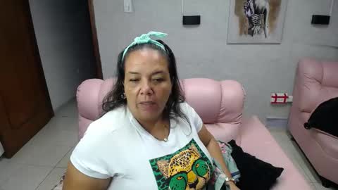 Snapshot of misspenelopenipples chatting on November 2025 12:04:01 PM Penelope online show from November 2025 12:04:01 PM