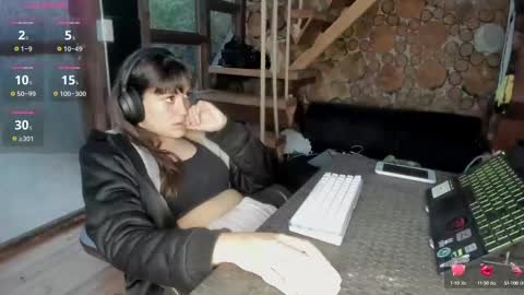 sarah online show from March 2025 09:37:01 PM