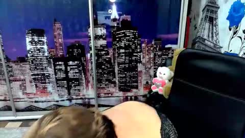 Rita online show from October 2025 02:52:01 PM