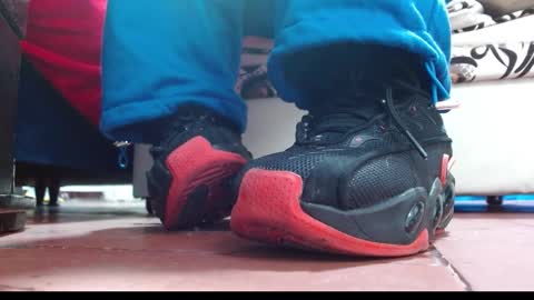 TELL ME MISS online show from October 2025 04:52:01 PM