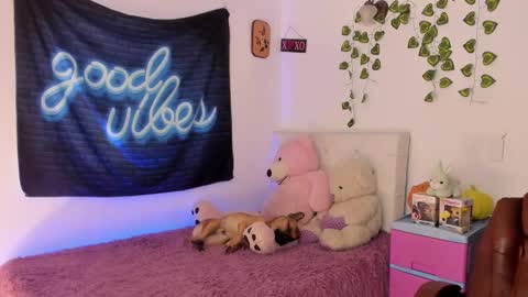 Snapshot of misstexass_ chatting on February 2026 04:29:01 PM Natalie Texass indepedent model online show from February 2026 04:29:01 PM