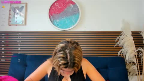 Snapshot of missvalery1 chatting on December 2024 08:48:01 PM missvalery1 online show from December 2024 08:48:01 PM