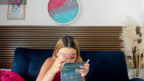 Snapshot of missvalery1 chatting on January 2025 08:28:01 PM missvalery1 online show from January 2025 08:28:01 PM