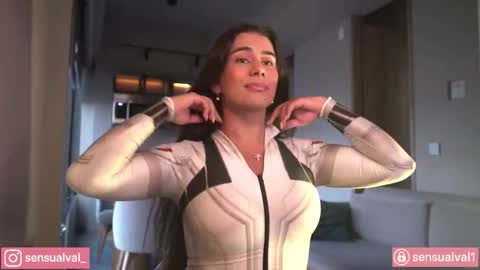 OF online show from October 2025 09:15:02 PM