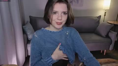 Snapshot of missvikiki chatting on May 2026 05:18:02 PM Polly online show from May 2026 05:18:02 PM