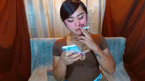 SweetViolet online show from December 2025 01:27:01 PM