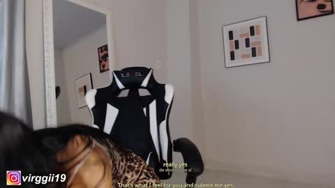 missvirggii online show from November 2025 10:23:02 PM