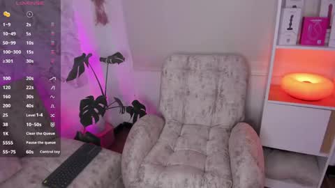 Pau OFmissweetpeach online show from June 2026 11:06:01 PM