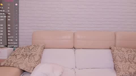 missxcaprice online show from April 2026 03:02:01 AM