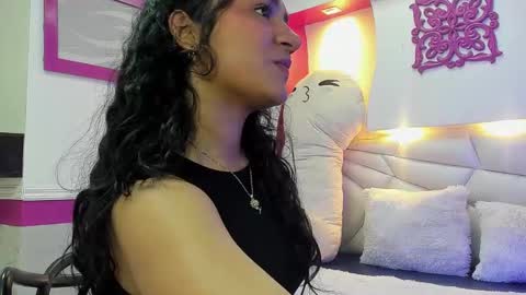 Missy  online show from November 2025 06:42:02 PM