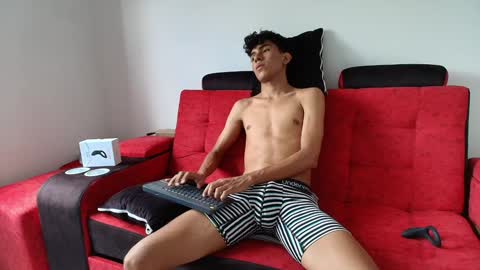 mister_jhonxxx online show from January 2025 05:41:01 PM
