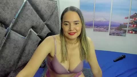 Snapshot of misticalove chatting on May 2026 04:31:02 AM melisa online show from May 2026 04:31:02 AM