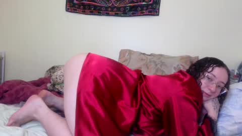 Snapshot of mistress_kasha chatting on September 2025 06:33:01 PM Mistress Kaha online show from September 2025 06:33:01 PM