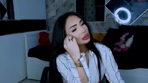 mistress_meryem online show from November 2025 01:15:01 AM
