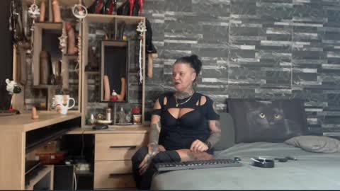 Snapshot of mistress_mirybossy chatting on December 2024 05:56:02 AM Mistress Mirybossy online show from December 2024 05:56:02 AM