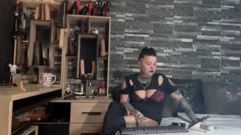 Snapshot of mistress_mirybossy chatting on February 2025 05:26:02 AM Mistress Mirybossy online show from February 2025 05:26:02 AM