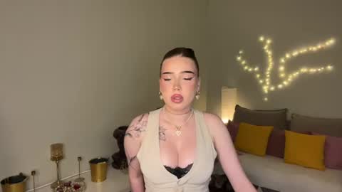 Snapshot of mistress_of_hearts chatting on June 2026 01:12:01 PM Mia online show from June 2026 01:12:01 PM