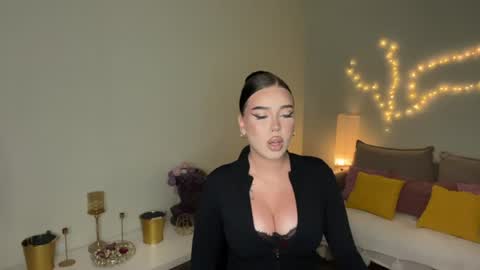 Snapshot of mistress_of_hearts chatting on July 2026 03:29:02 PM Mia online show from July 2026 03:29:02 PM