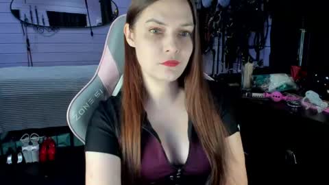 Dirty Priest and Ivi online show from June 2026 07:01:02 PM