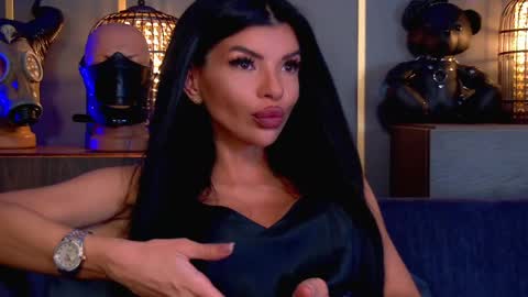 Elenia online show from May 2026 10:09:01 AM