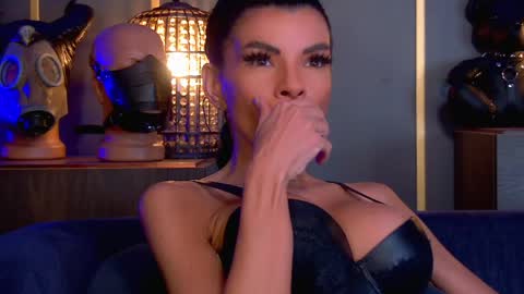 Elenia online show from May 2026 11:59:02 AM