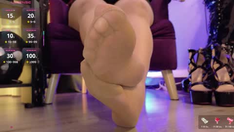 Jhadee online show from November 2025 09:37:02 PM