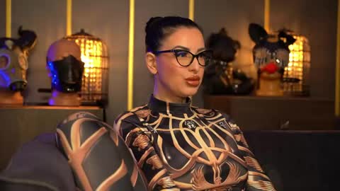 Snapshot of mistresskellykent chatting on May 2026 08:26:02 PM Mistress Kelly online show from May 2026 08:26:02 PM