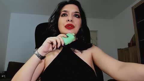 YourGoddessM online show from January 2025 07:32:02 AM