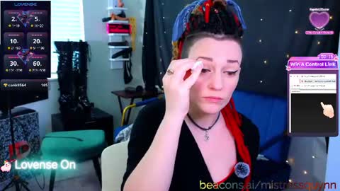 Snapshot of mistressquynnxo chatting on July 2026 05:45:01 PM Mistress Quynn online show from July 2026 05:45:01 PM