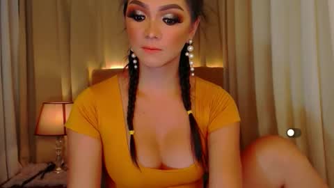 Leah online show from April 2026 08:36:01 PM