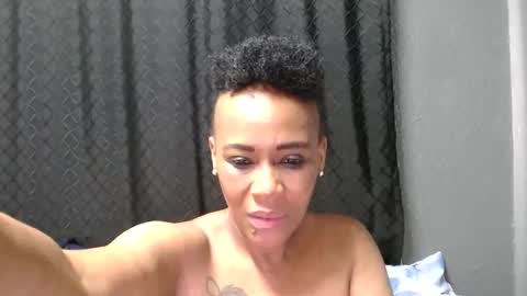Snapshot of mistressshirleyx chatting on March 2026 06:18:01 AM mistressshirleyx online show from March 2026 06:18:01 AM